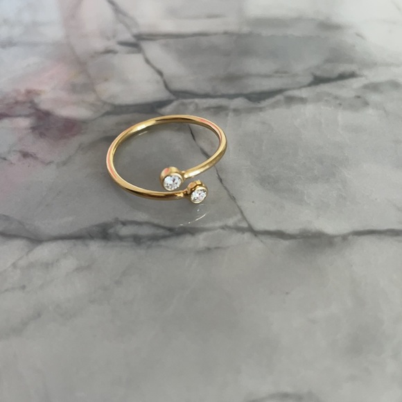 Tiffany yellow gold hoop ring - Picture 2 of 4